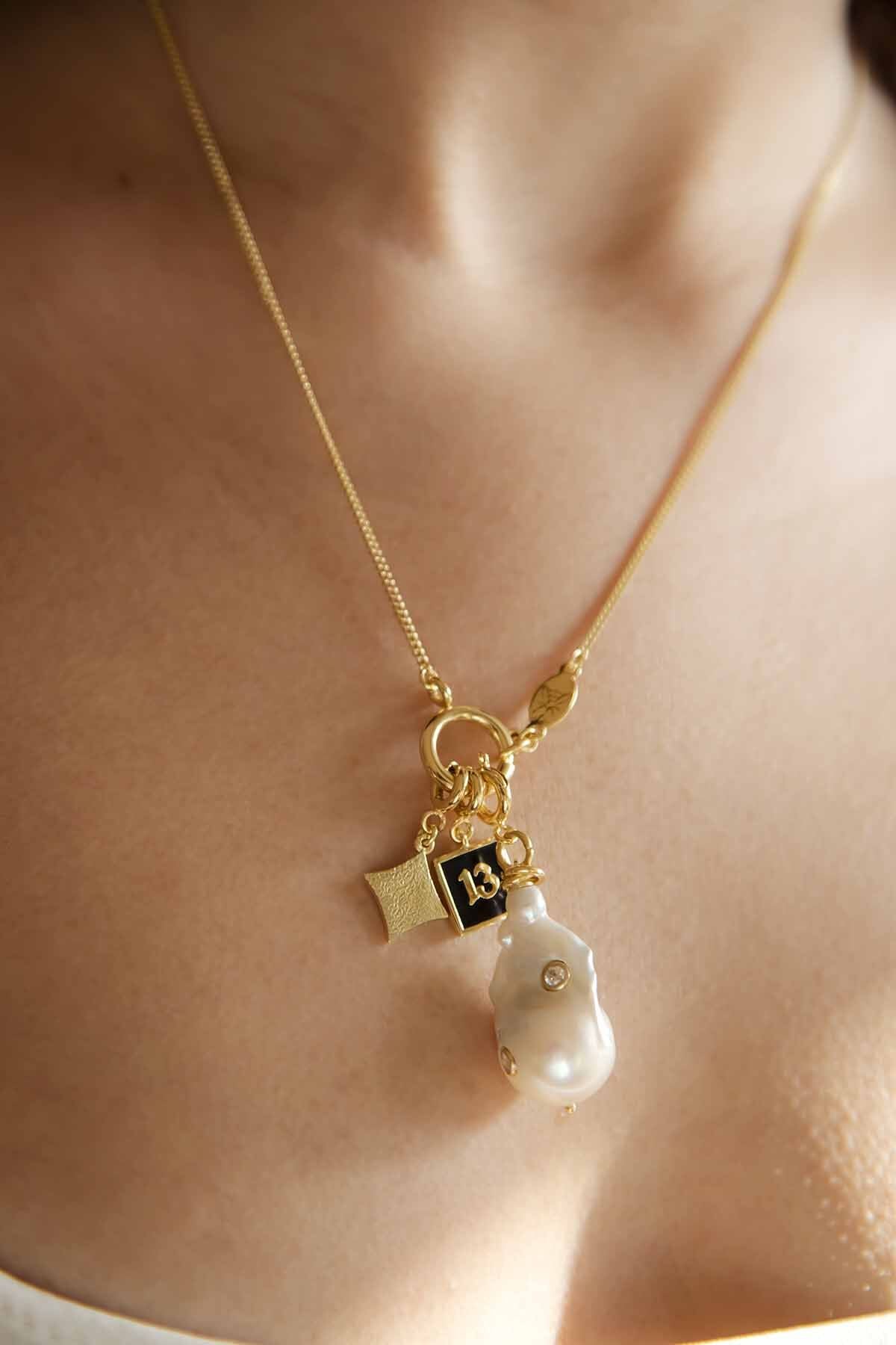 LUCKY DIAMONDS - Karo Charm
